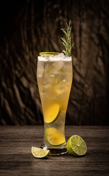 Sommar Uppfriskande Cocktail Med Lime Grön Citrusdryck — Stockfoto