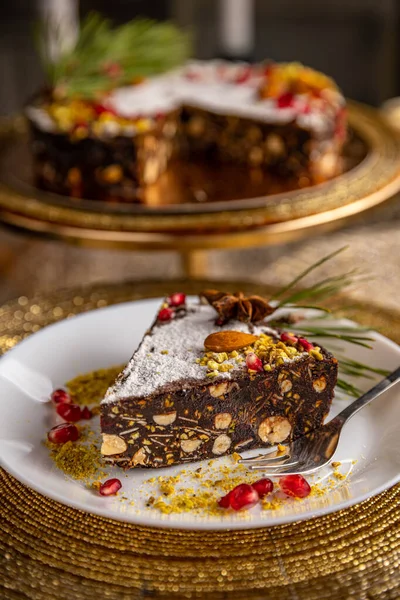 Slice Raw Vegan Chocolate Cake Pistachio Almond Nuts Christmas Table — 图库照片