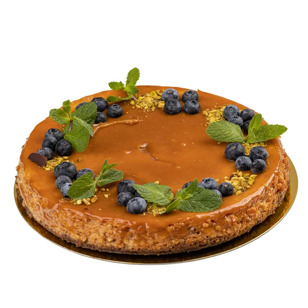 Heerlijke Cheesecake Met Gezouten Karamelsaus Top Versierd Met Blauwberryon Witte — Stockfoto