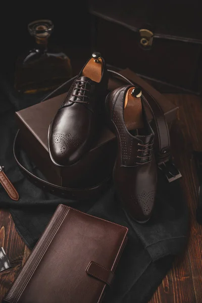 Natura Morta Con Diario Pelle Paio Scarpe Business Uomo Accessori — Foto Stock