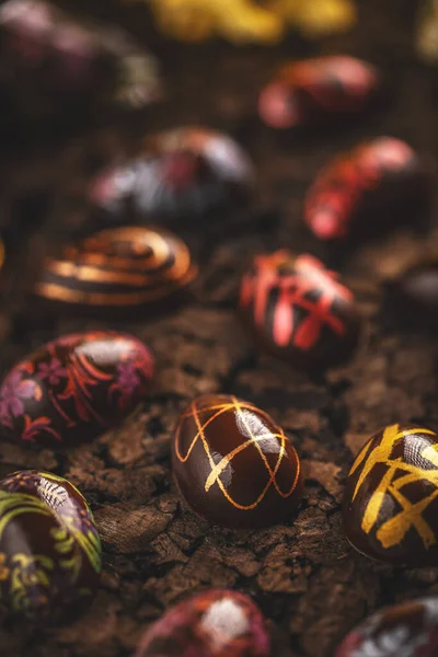 Uova Cioccolato Pasquali Con Motivo Diverso Cioccolato Artigianale Fatto Casa — Foto Stock