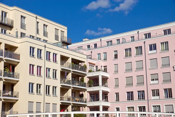 Beautiful apartment houses — Stock Photo, Image