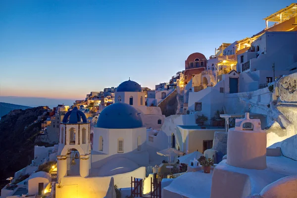 Aldeia de Oia ao amanhecer — Fotografia de Stock