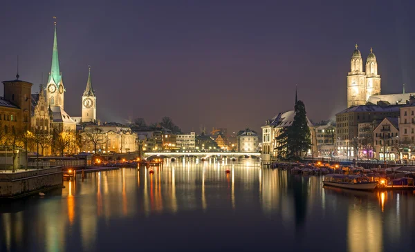 Panorama de Zurich por la noche — Foto de Stock