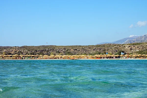 Schöner strand in griechenland — Stockfoto