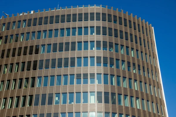 Nuevo edificio de oficinas en Berlín — Foto de Stock