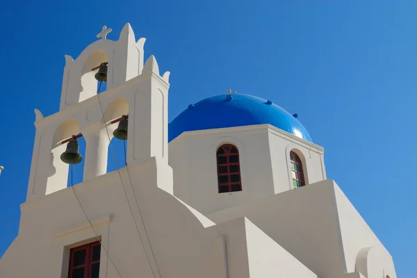 Bella chiesa a Oia — Foto Stock