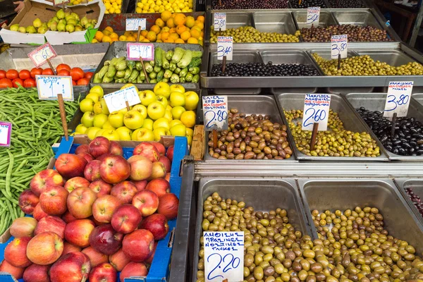 Olivy, ovoce a zelenina — Stock fotografie