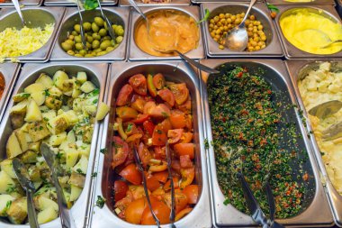 renkli salata büfesi