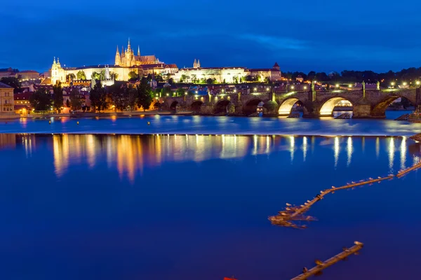 Praga bonita à noite — Fotografia de Stock