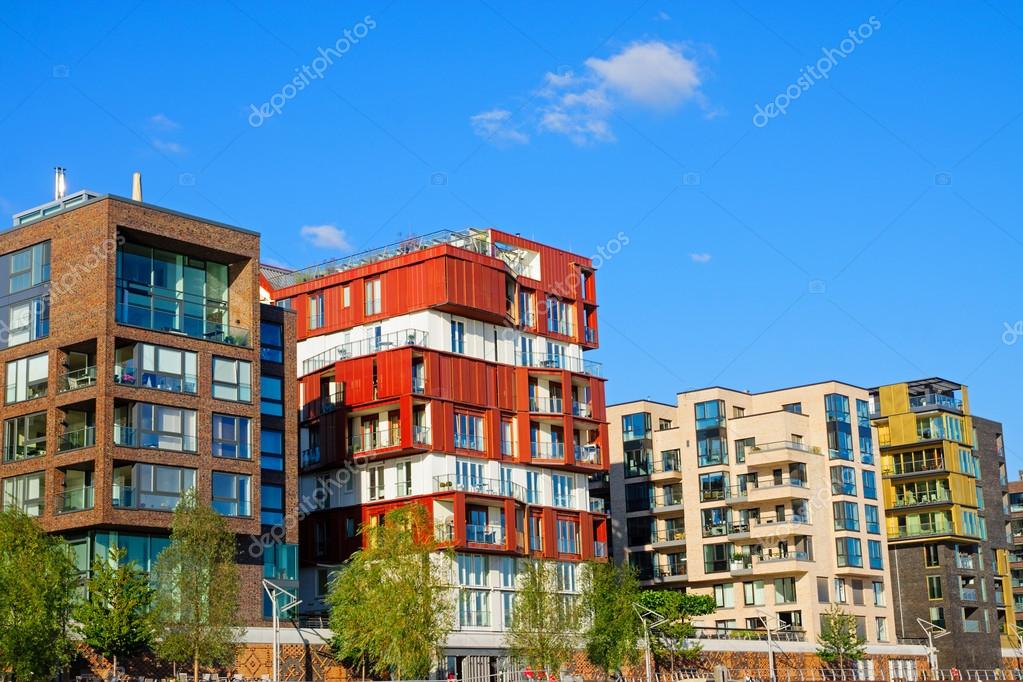 Luxury apartment houses in Hamburg Stock Photo by ©elxeneize 32489993