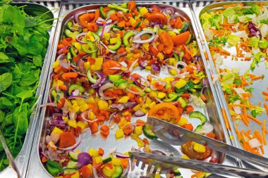 renkli salata büfesi