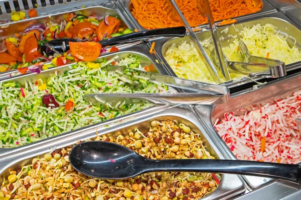 Buffet di insalate — Foto Stock