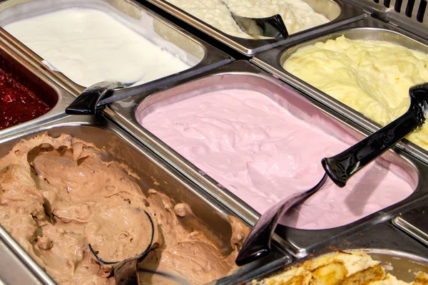 Variety of desserts at a buffet — Stock Photo, Image