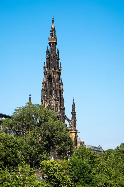 Scott monument i edinburgh — Stockfoto