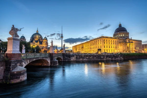 Panorama Del Palacio Ciudad Catedral Torre Berlín Amanecer —  Fotos de Stock