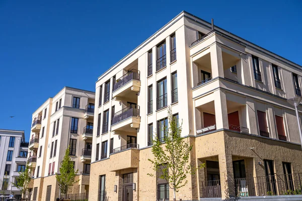 Edifícios Modernos Apartamentos Vistos Berlim Alemanha — Fotografia de Stock