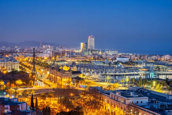 Montjuic Dağı Ndan Kolomb Heykeli Ile Barcelona Nın Gece Manzarası — Stok fotoğraf