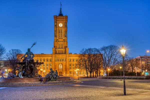 Famosa Rotes Rathaus Berlino Crepuscolo — Foto Stock