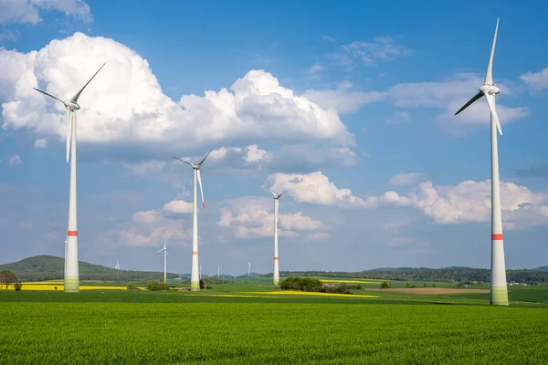 Windräder Schöner Ländlicher Landschaft Deutschland — Stockfoto