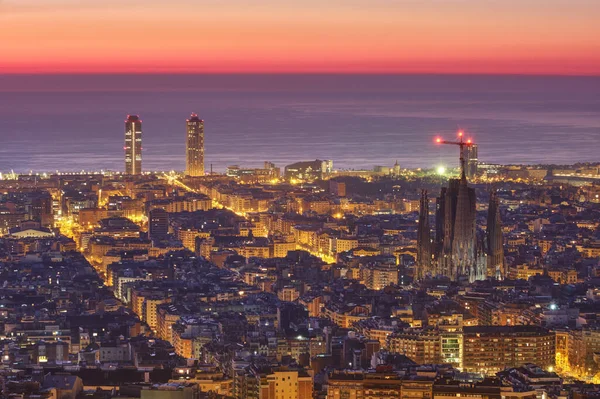 Барселона Знаменитой Саградой Мбаппе Перед Восходом Солнца — стоковое фото