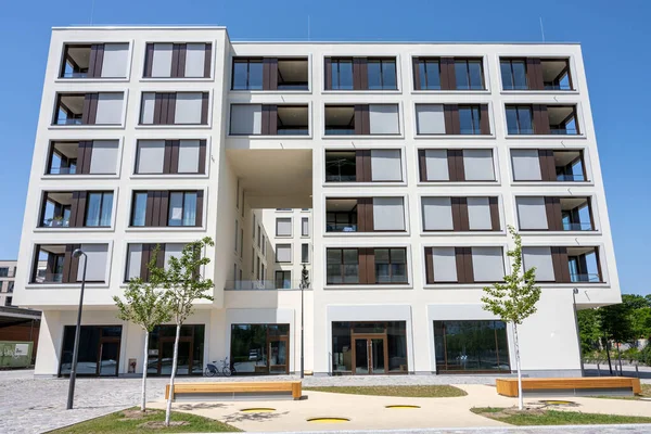 Moderno Edificio Apartamentos Una Zona Urbanizable Berlín Alemania —  Fotos de Stock