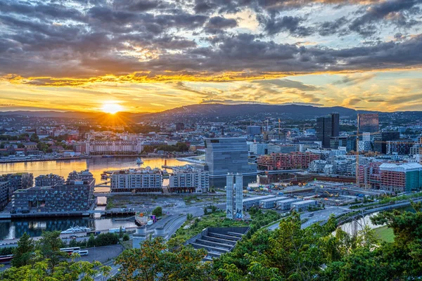 Belo Pôr Sol Visto Oslo Capital Noruega — Fotografia de Stock