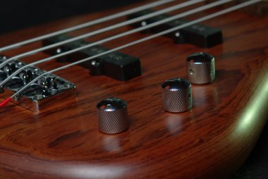 gitar siyah kahverengi gövdeli