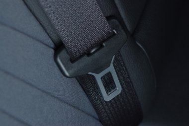 Otomobil emniyet kemeri toka