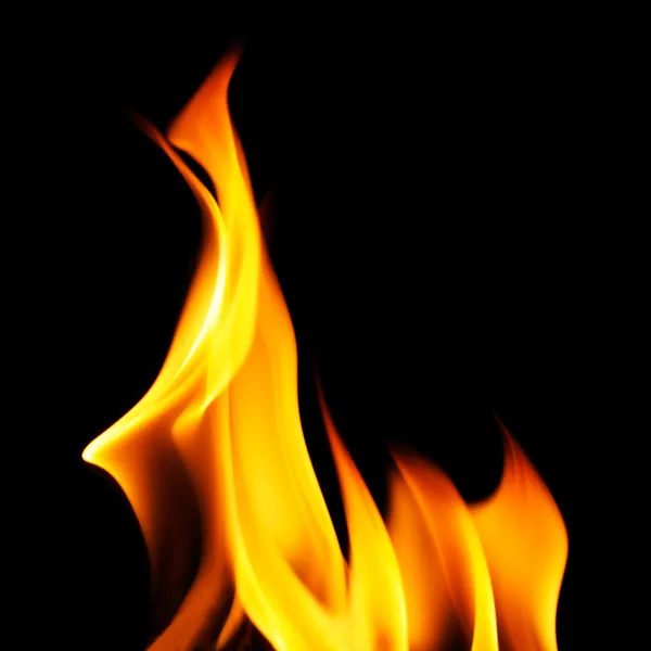 Feuer auf schwarzem Hintergrund — Stockfoto