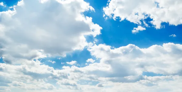 Nuvens — Fotografia de Stock