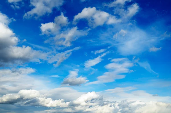 Wolken am Himmel — Stockfoto