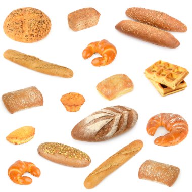 Çeşitli taze ve sağlıklı ekmek ürünleri beyaz arka planda izole edildi.