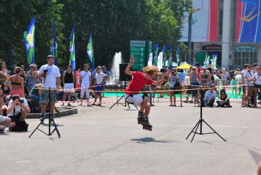 Patenler üzerinde atlama