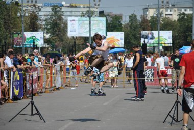 Patenler üzerinde atlama