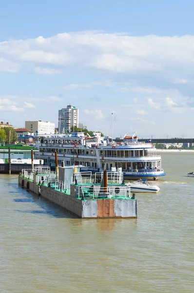 Passenger port city of Omsk — Stock Photo, Image