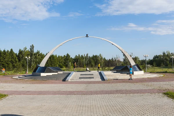 Emlékmű a védők Omszk — Stock Fotó