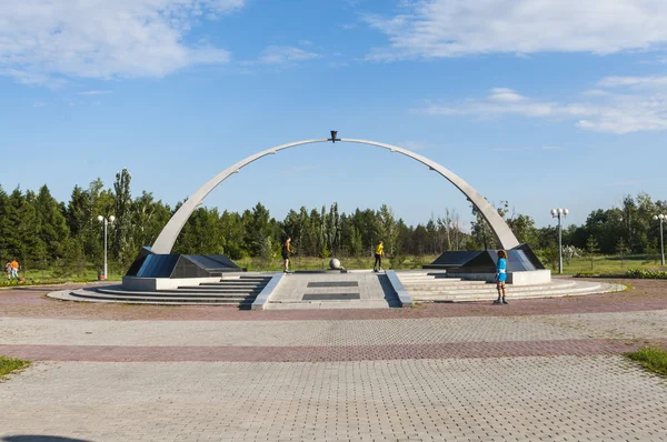 Monument till försvarare av omsk — Stockfoto