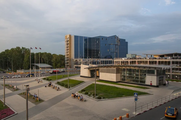 Площадь в аэропорту Внуково — стоковое фото