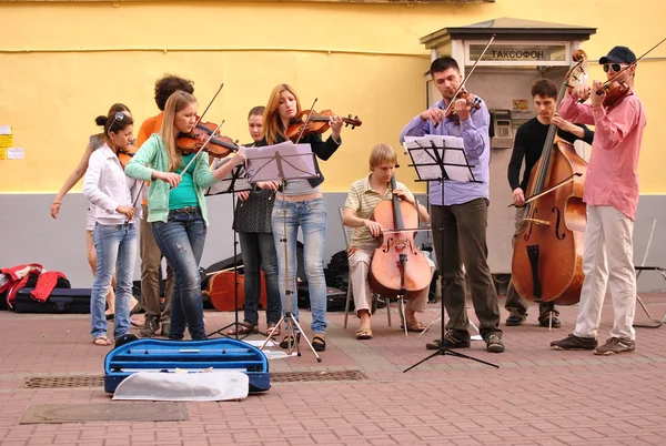 Straat artiesten en muzikanten — Stockfoto