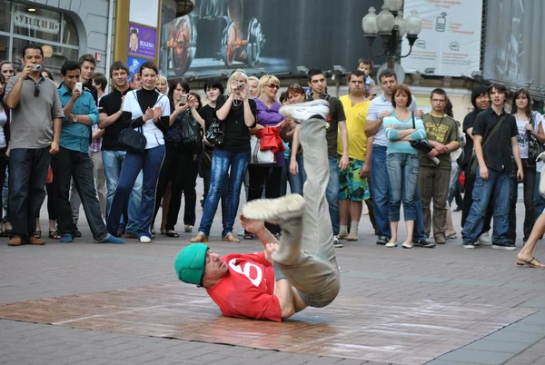 Ulica tancerzy hip-hop — Zdjęcie stockowe