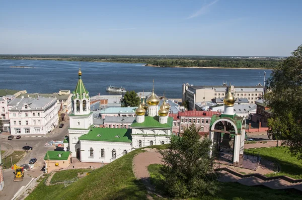 Utsikt från toppen över Nizjnij novgorod — Stockfoto