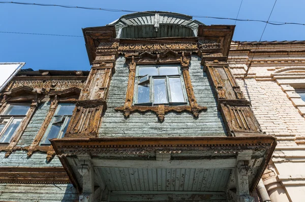 The facade of the old house — Stock Photo, Image