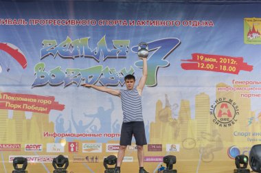 akrobatik gösterileri