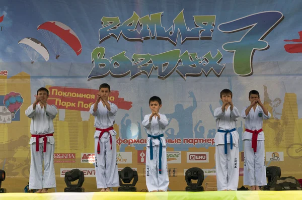 Teljesítmény taekwondo harcosok — Stock Fotó