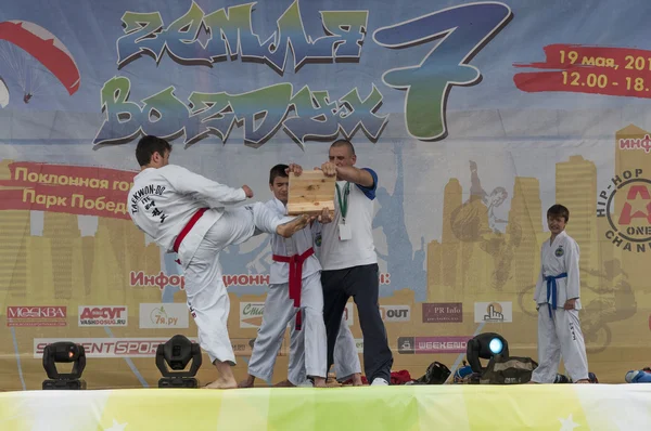 Leistung Taekwondo-Kämpfer — Stockfoto
