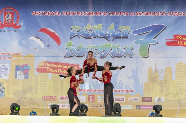 akrobatik gösterileri