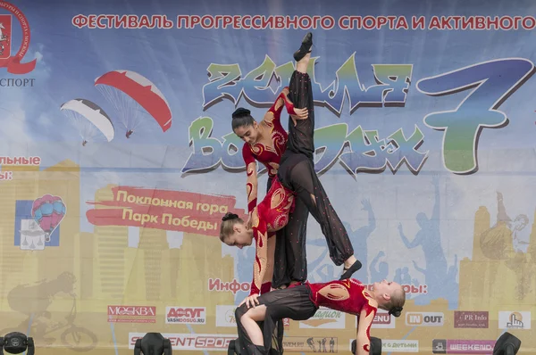 akrobatik gösterileri