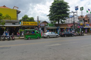 sokaklar ve ao nang kasaba evleri