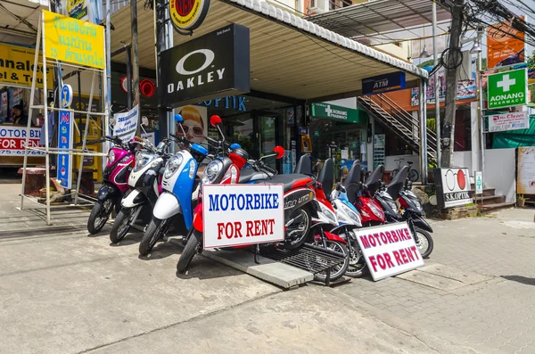 Motos de estacionamento para alugar em Tailândia — Fotografia de Stock